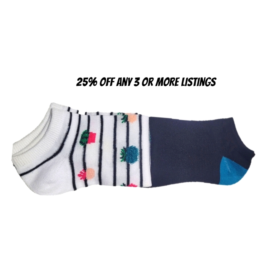 Casual Socks in White and Black with Stylish Designs Cactus Plant Bundle 2 Pairs